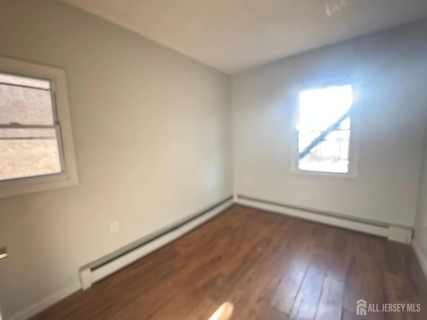 3 bed, 1.0 bath, $2,700 — Photo 4