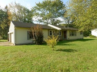 4124 Johnson Rd, Barberton, OH 44203
