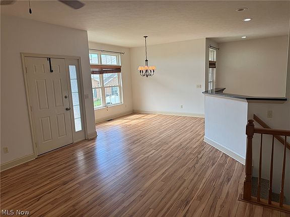5th image of 2457 Barrington Way Unit 317