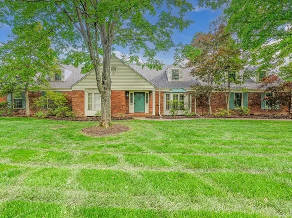1100 Dry Ridge Rd, Saint Louis, MO 63131