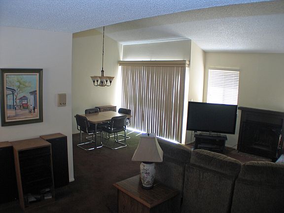 3rd image of 10512 Sunland Blvd Unit 6