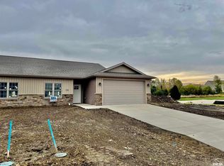 2926 Cronin Dr, Springfield, IL 62711