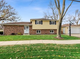 1100 Palmer St, Downers Grove, IL 60516