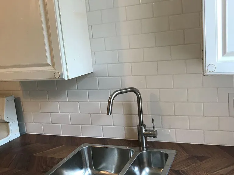 894 Tyson St — Photo 3