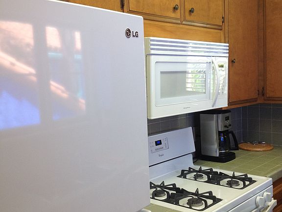 Upstairs Full Kitchen