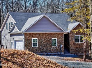 208 Soose Way, Tafton, PA 18464