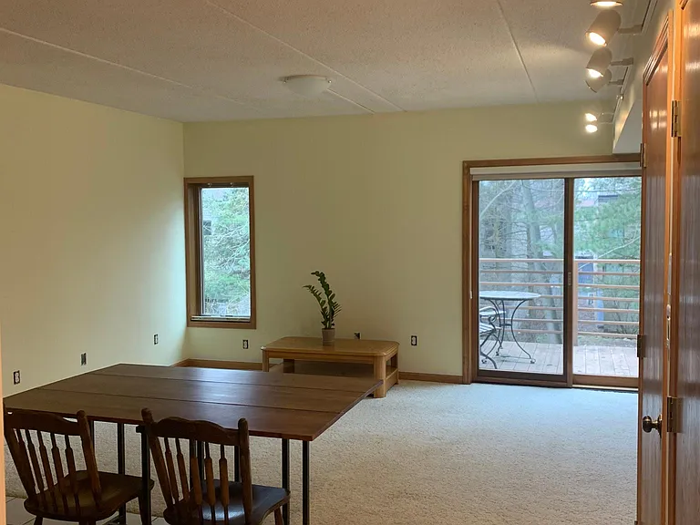 18 Karwick Glen Dr #18 — Photo 3