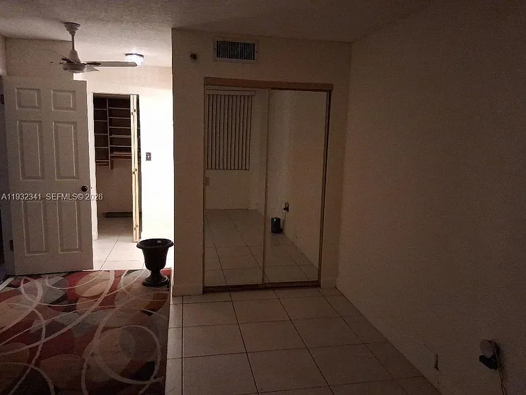 1000 Saint Charles Pl #L2 — Photo 17
