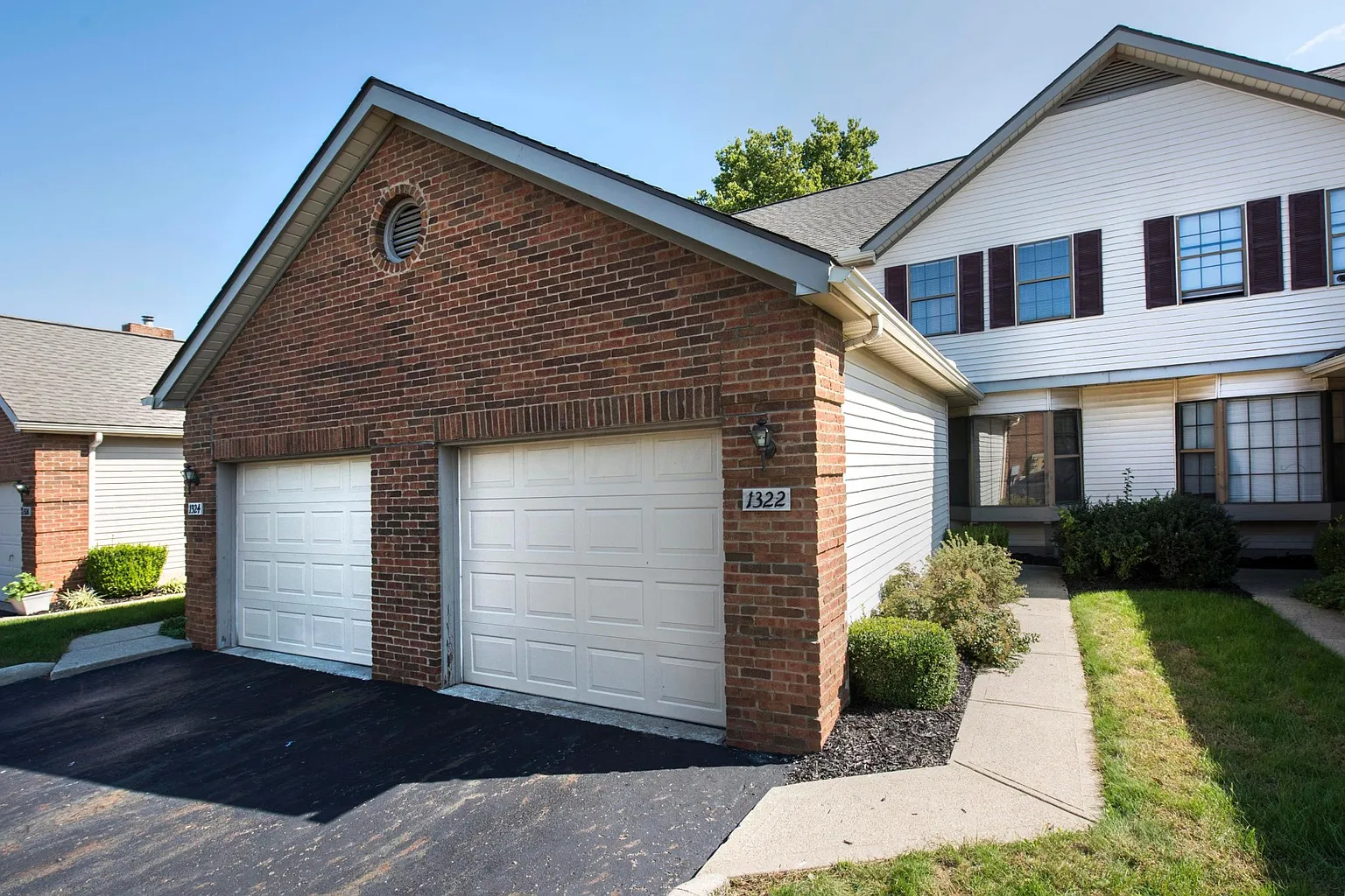 1322 Brookview Cir photo 1