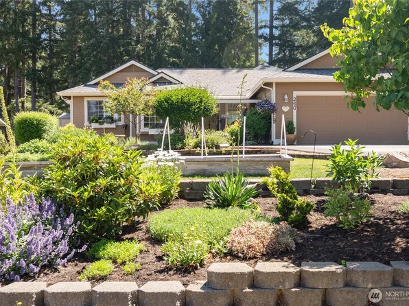 260 E Penzance Road, Shelton, WA 98584
