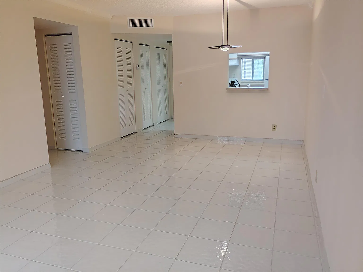 Bldg. 4 — Photo 3