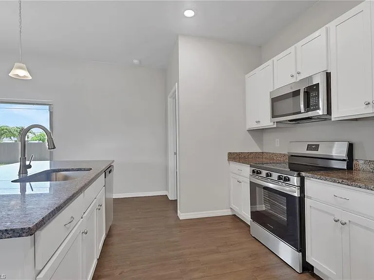 1314 NW 7th Ave — Photo 12