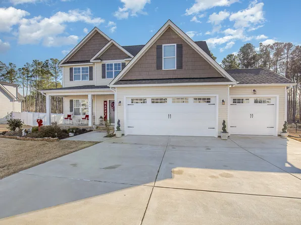 124 Coats Ridge Dr, Benson, NC 27504