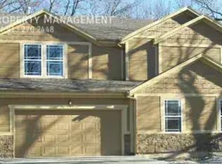 404 S Pine St, Olathe, KS 66061