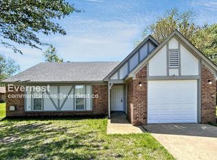 6205 Somerset Cv, Horn Lake, MS 38637