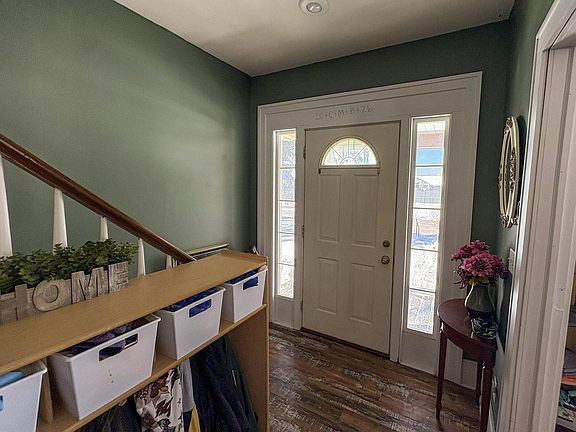 3rd image of 200 North Main Street