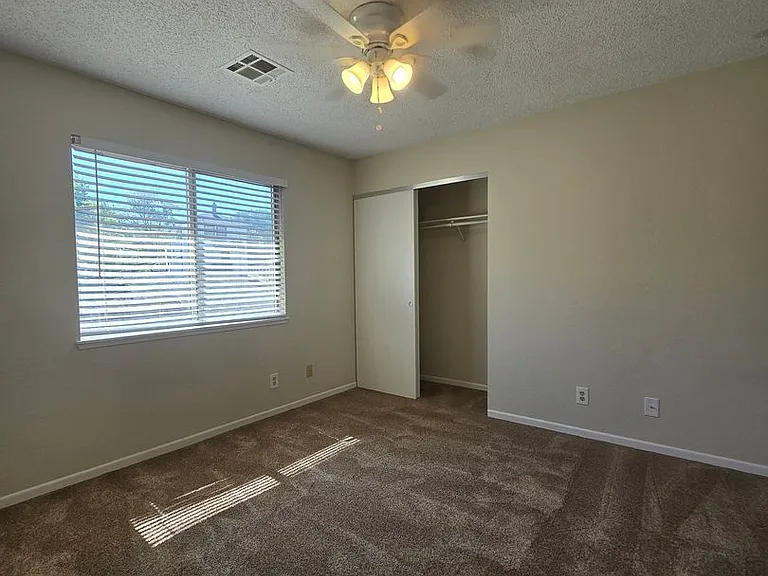 111 W Taylor St — Photo 7
