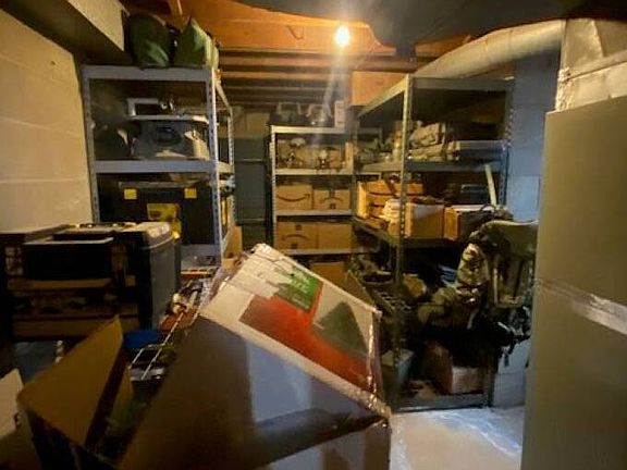 3rd image of 1343 Reed Ave