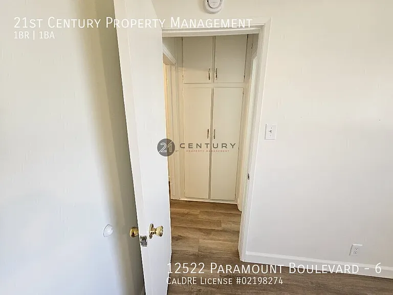 12522 Paramount Blvd #6 — Photo 16