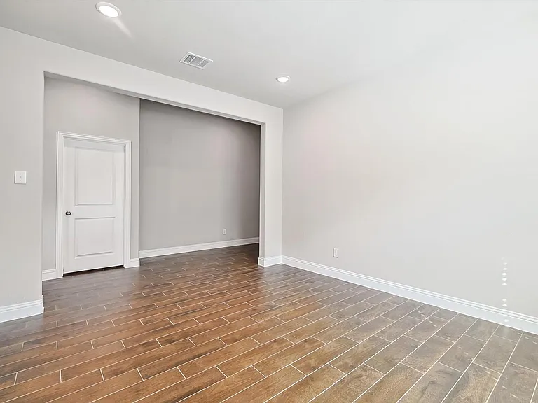405 Portina Dr — Photo 27