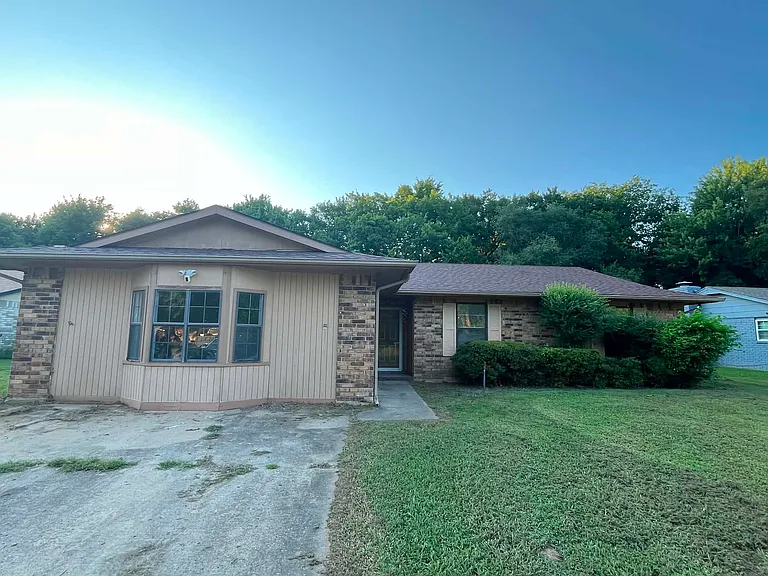 1812 Quail Run — Photo 10