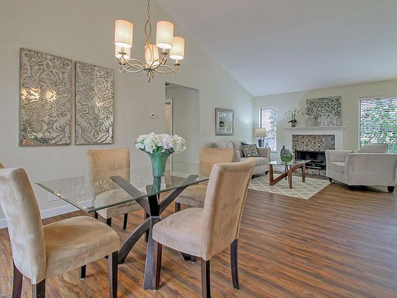5th image of 109 Lancewood Pl