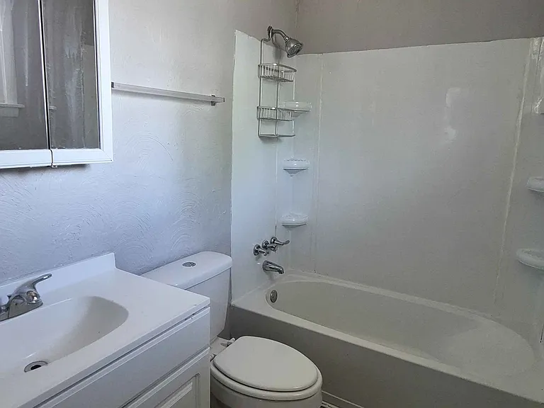 250 E Nottingham Rd #3 — Photo 16