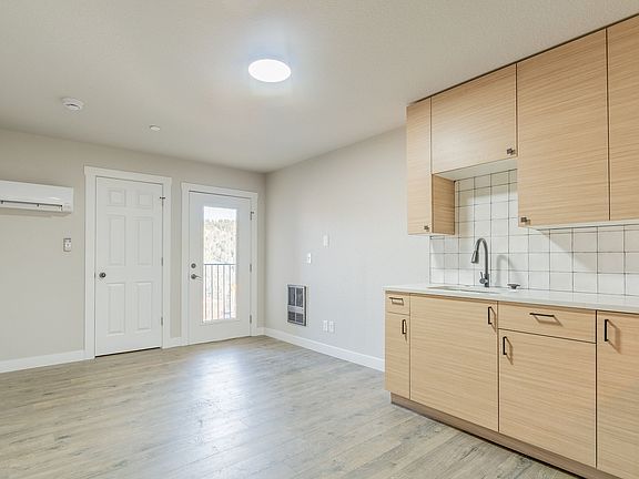 5th image of 27902 Meadow Dr #309