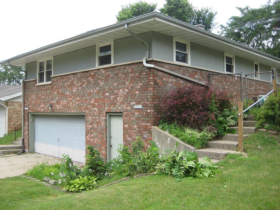 1st image of 2932 La Salle Ave