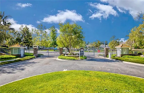 12 Coveside Ct Photo 1