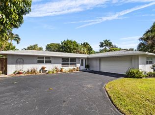 4451 Gardenia Dr, Palm Beach Gardens, FL 33410