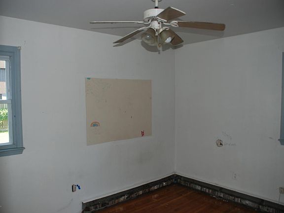 4th image of 233 Buermann Ave