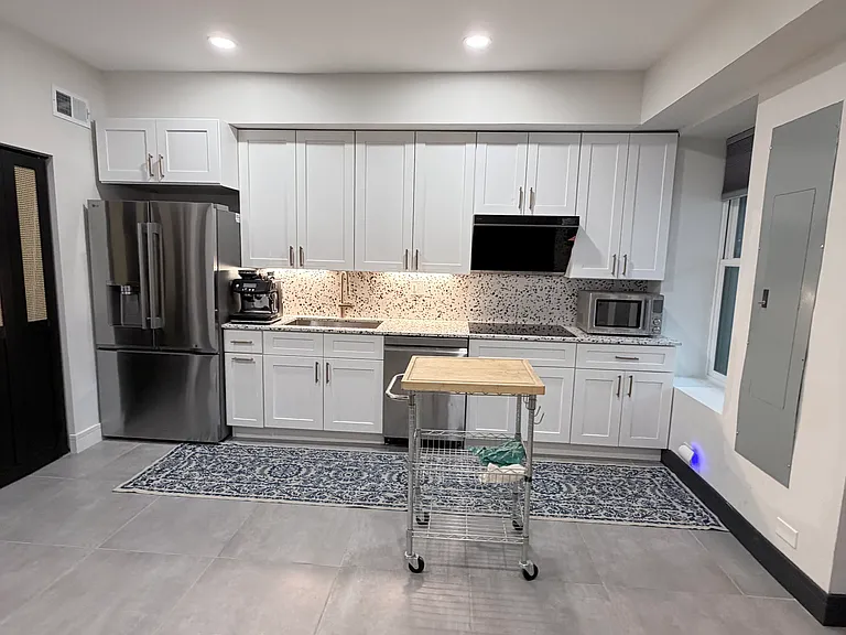 1936 S Racine Ave #1 — Photo 4