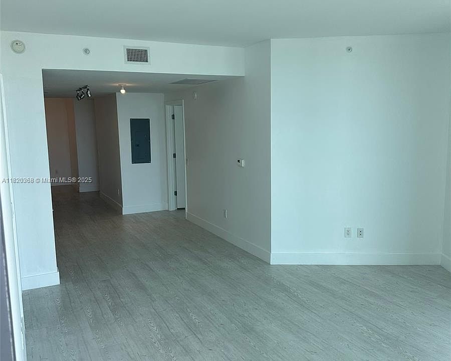 1st image of 501 NE 31st St #1
