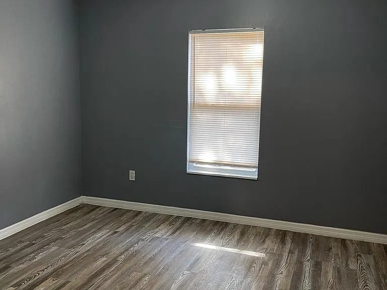2524 Hiland St — Photo 14