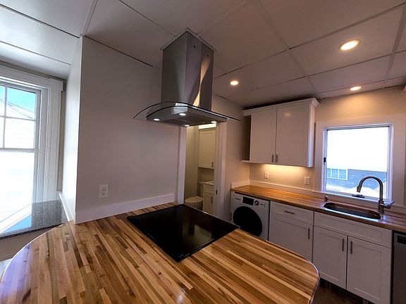 2nd image of 53 Middle St #300-514