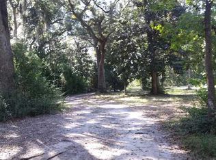 2 Sharkhole Rd, Meggett, SC 29449