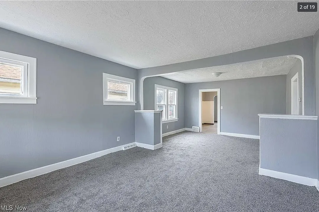 3 bed, 1366 sqft, $1,100 — Photo 3