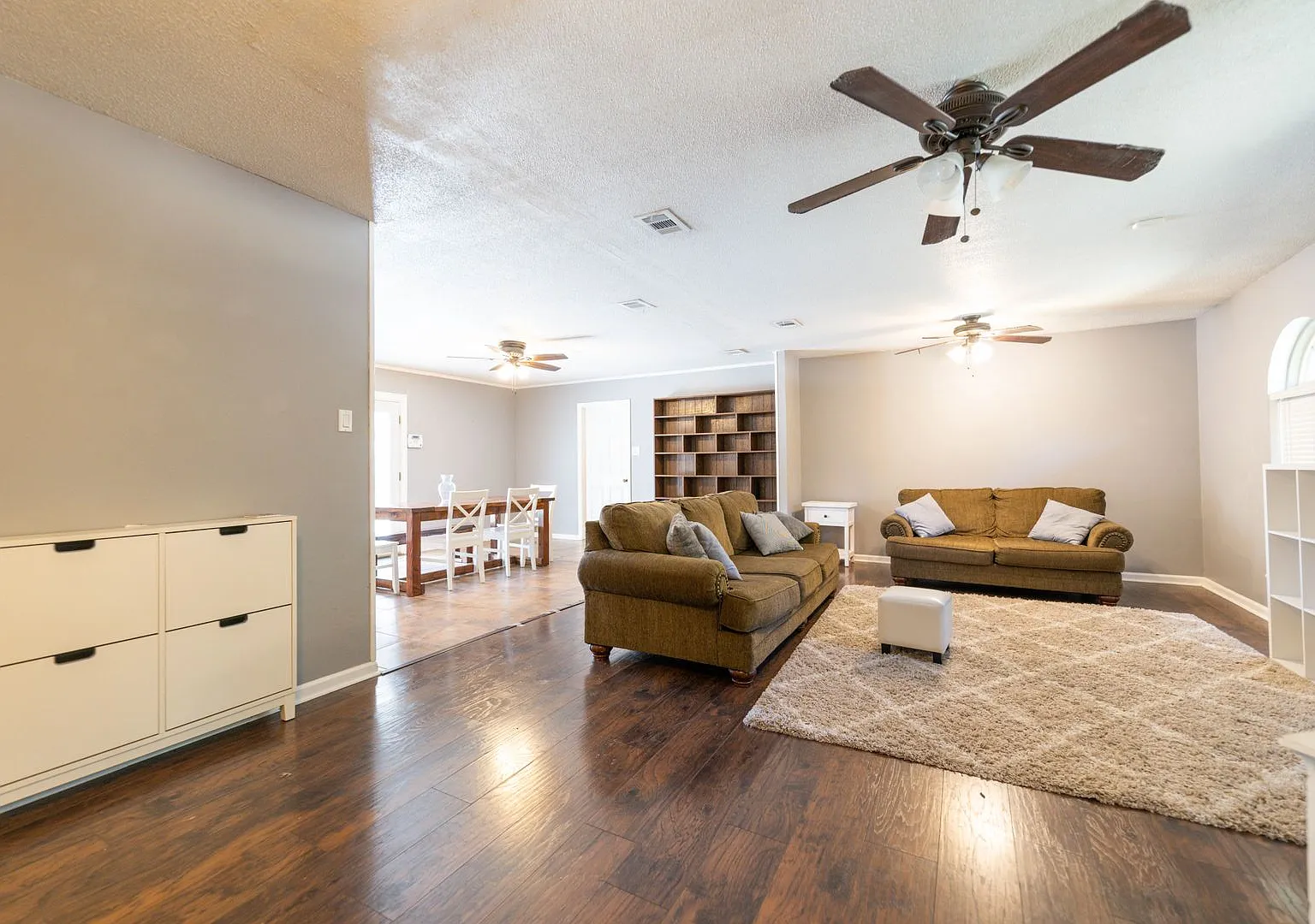 Spacious Home for Rent! — Photo 3