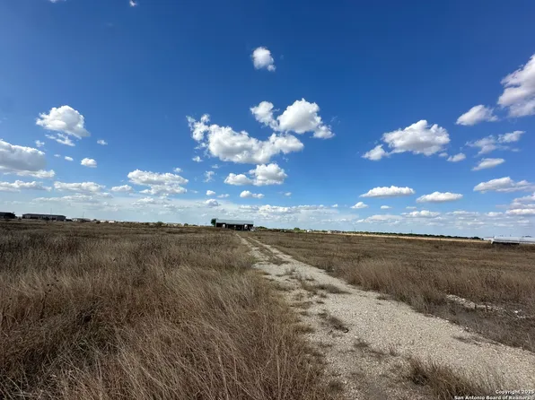 2267 CR 430 LOT ABS A, Jourdanton, TX 78064