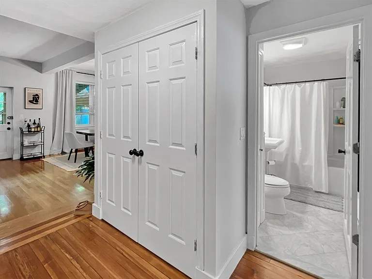 92 Florida St #1 — Photo 8
