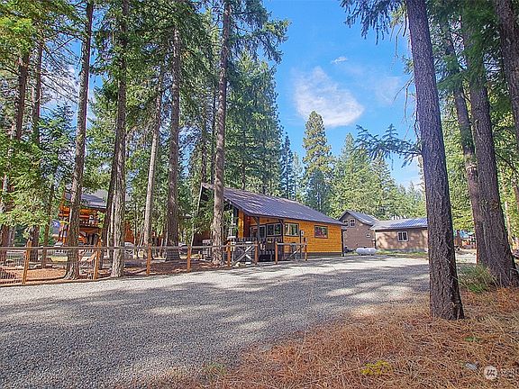 Great parking area w room for a garage>
