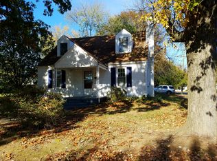 2906 E Lee Ave, Alexandria, VA 22306