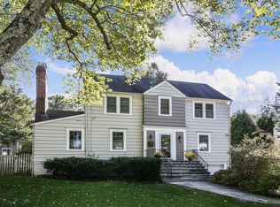 12 Robbin Hill Rd, Scarsdale, NY 10583