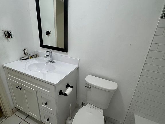 3rd image of 7033 Perry Rd APT B