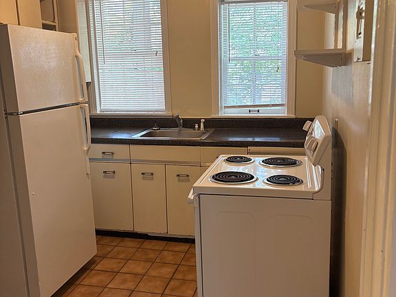 5th image of 1428 33rd St S #6