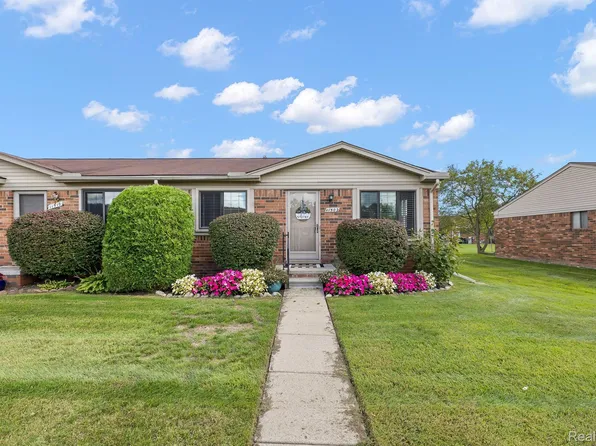 11502 Lynhurst Dr, Washington, MI 48094