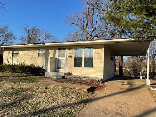 10246 Valley Dr Photo 1
