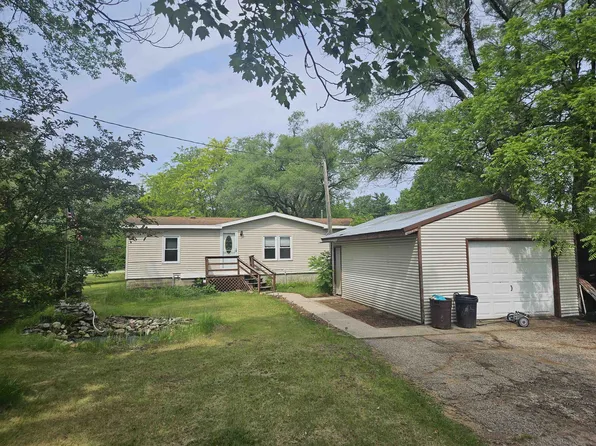 701 S Miller St, Oxford, WI 53952