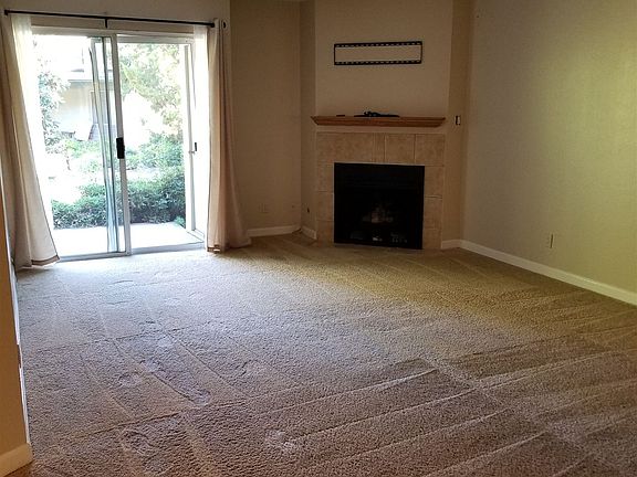 3rd image of 1078 Summershore Ct